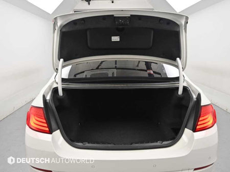 BMW 5-Series — photo 19