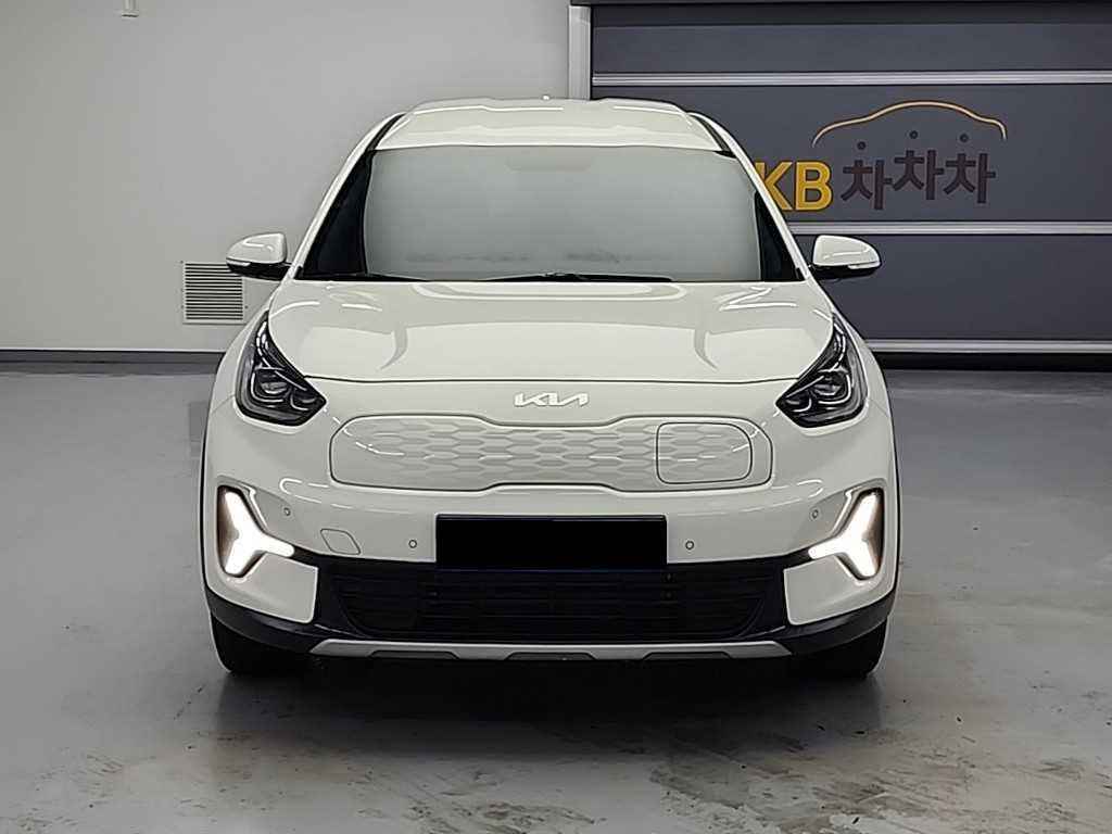 Kia Niro — photo 03