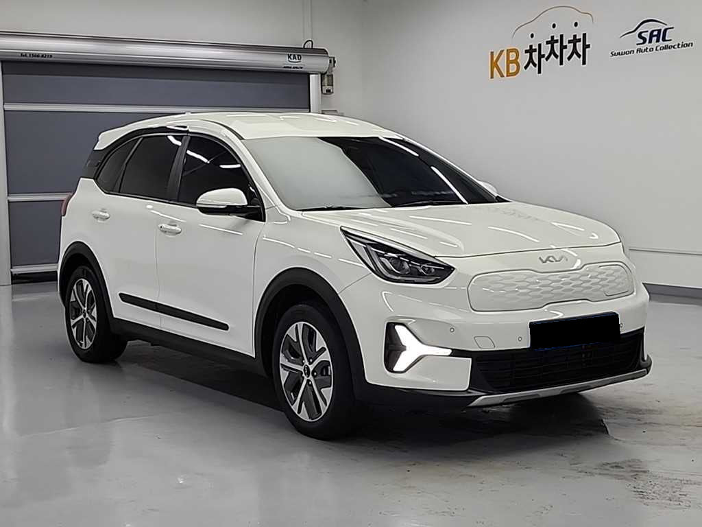 Kia Niro — photo 05