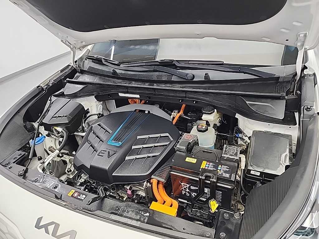 Kia Niro — photo 06