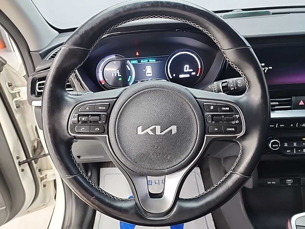 Kia Niro — photo 10