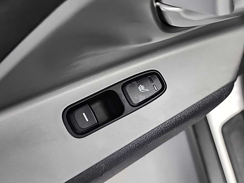 Kia Niro — photo 14