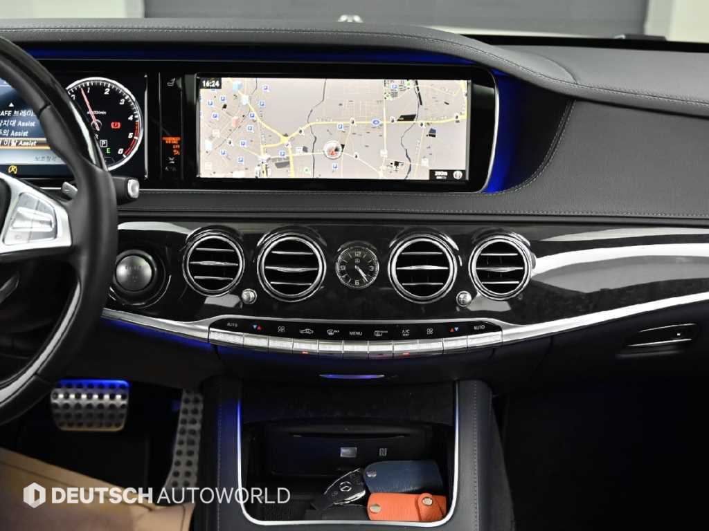 Mercedes-Benz S-Class — photo 14