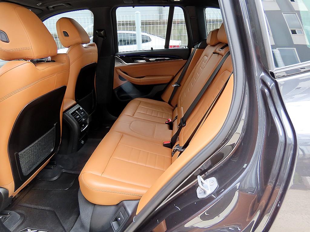 BMW X3 — photo 06
