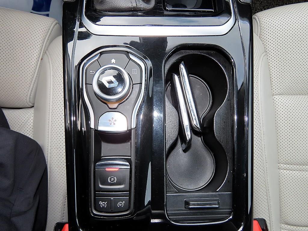 RENAULT SM6 — photo 12
