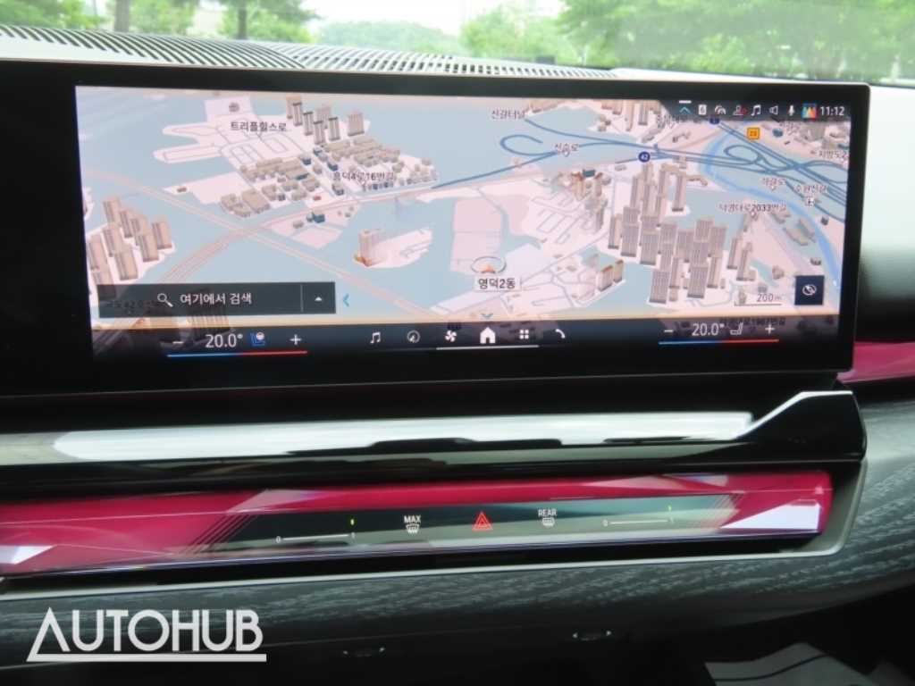 BMW 5-Series — photo 08