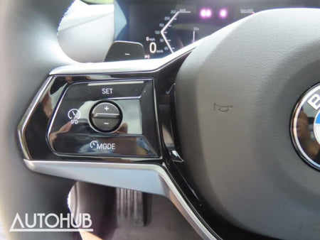 BMW 5-Series — photo 11