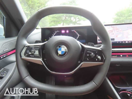 BMW 5-Series — photo 17