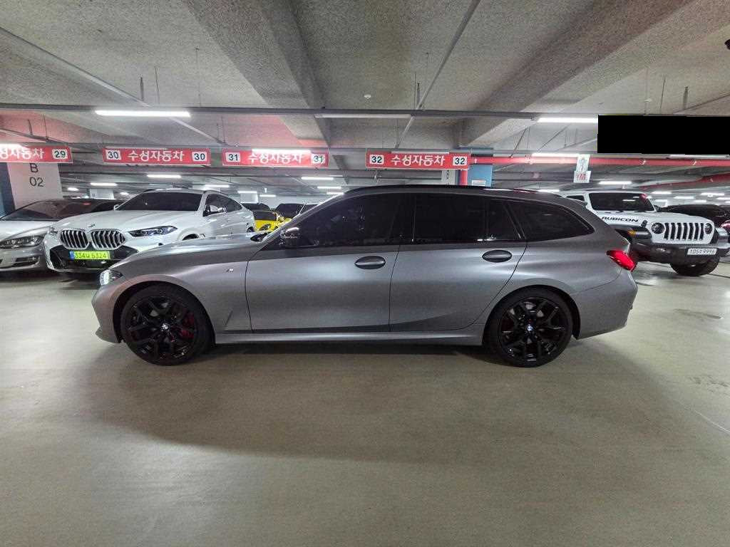 BMW 3-Series — photo 03