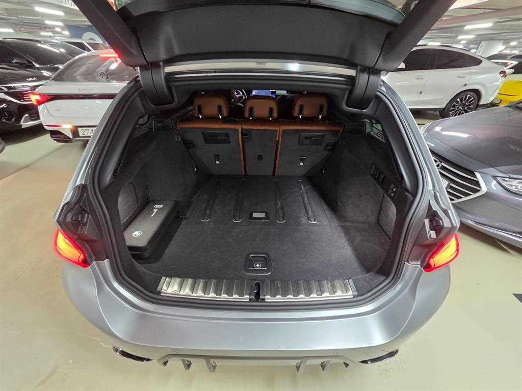 BMW 3-Series — photo 06