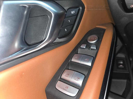 BMW 3-Series — photo 15