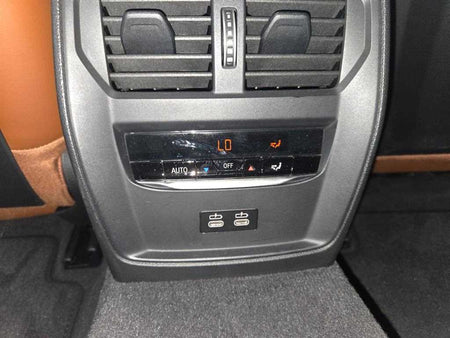BMW 3-Series — photo 18