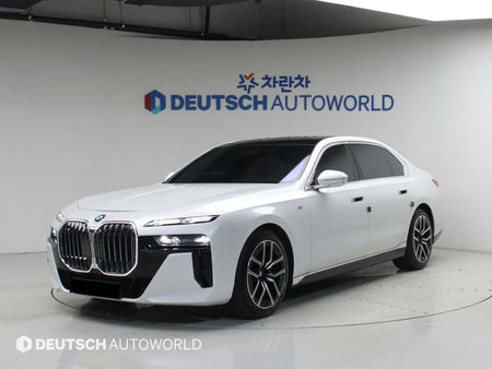 BMW 7-Series — photo 01