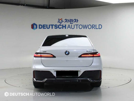 BMW 7-Series — photo 04