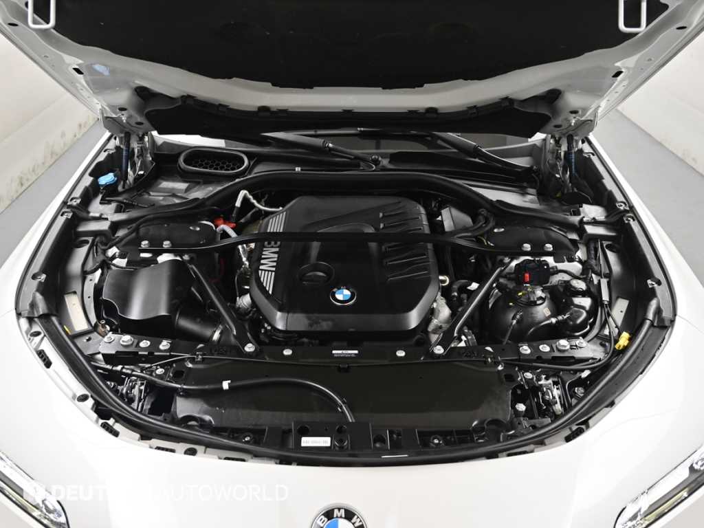 BMW 7-Series — photo 06