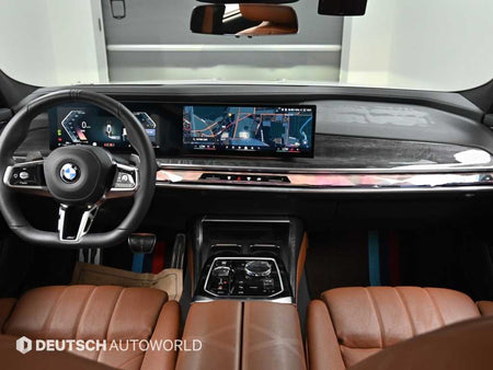 BMW 7-Series — photo 07
