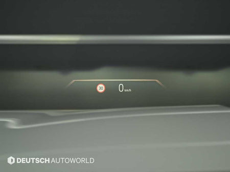 BMW 7-Series — photo 17