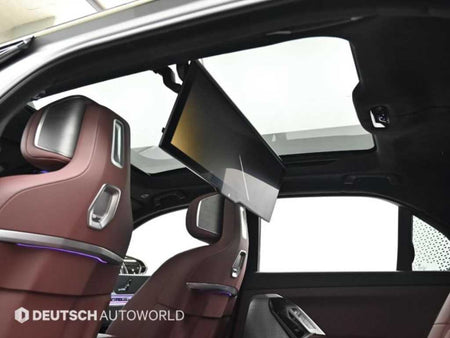 BMW 7-Series — photo 18