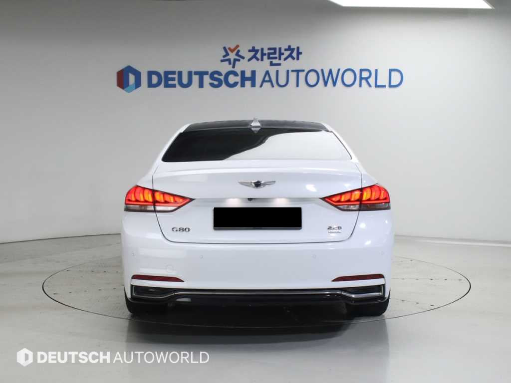 Genesis G80 — photo 04