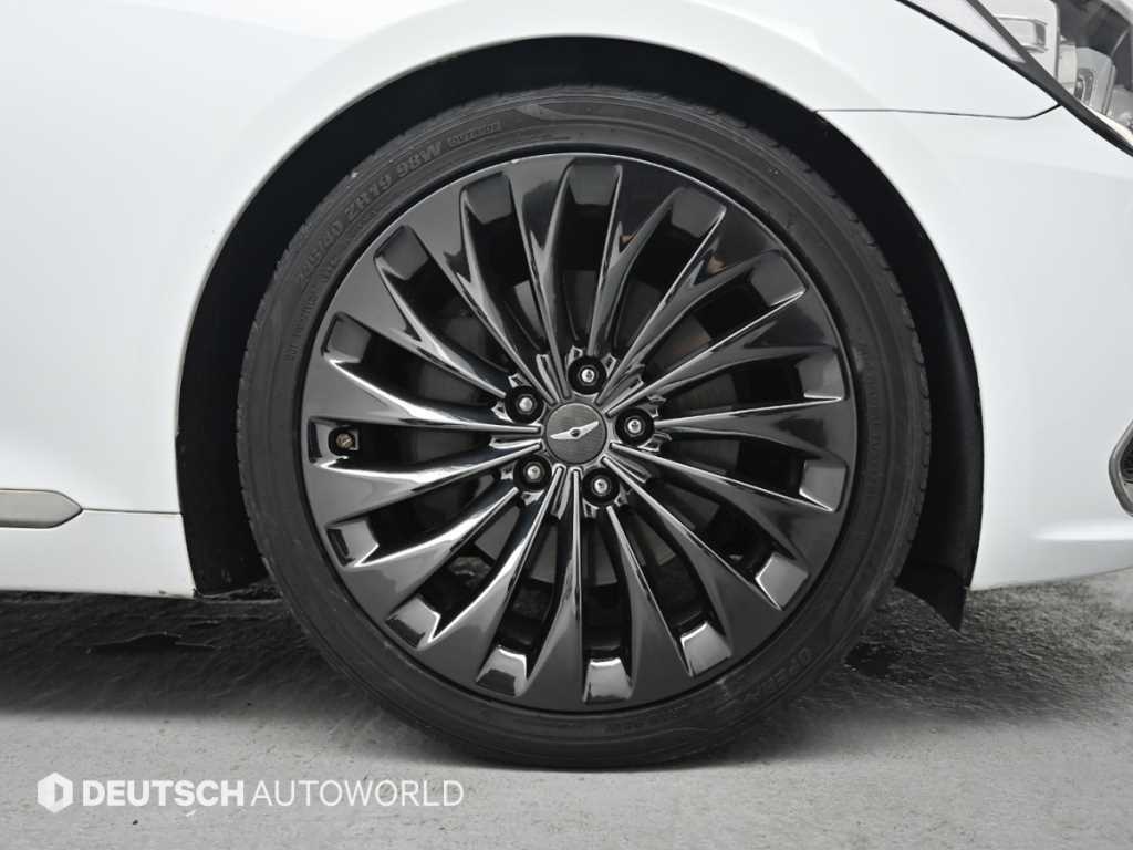 Genesis G80 — photo 05