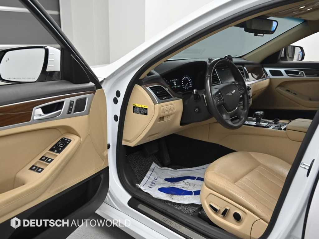 Genesis G80 — photo 11