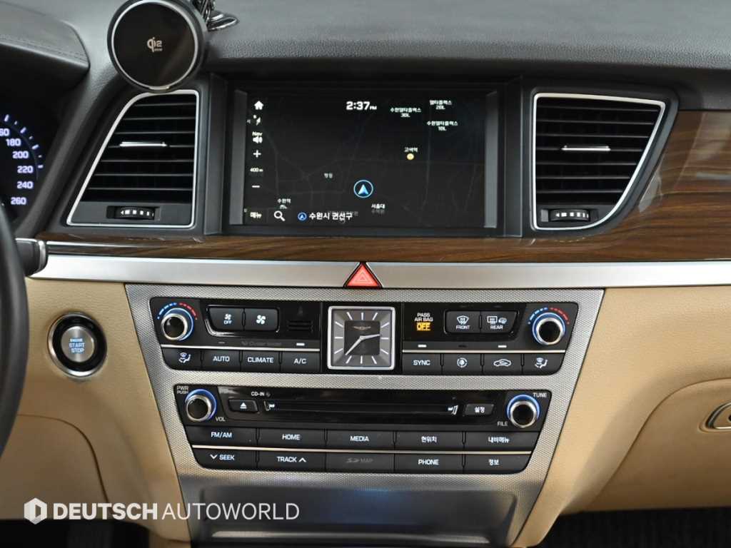 Genesis G80 — photo 14