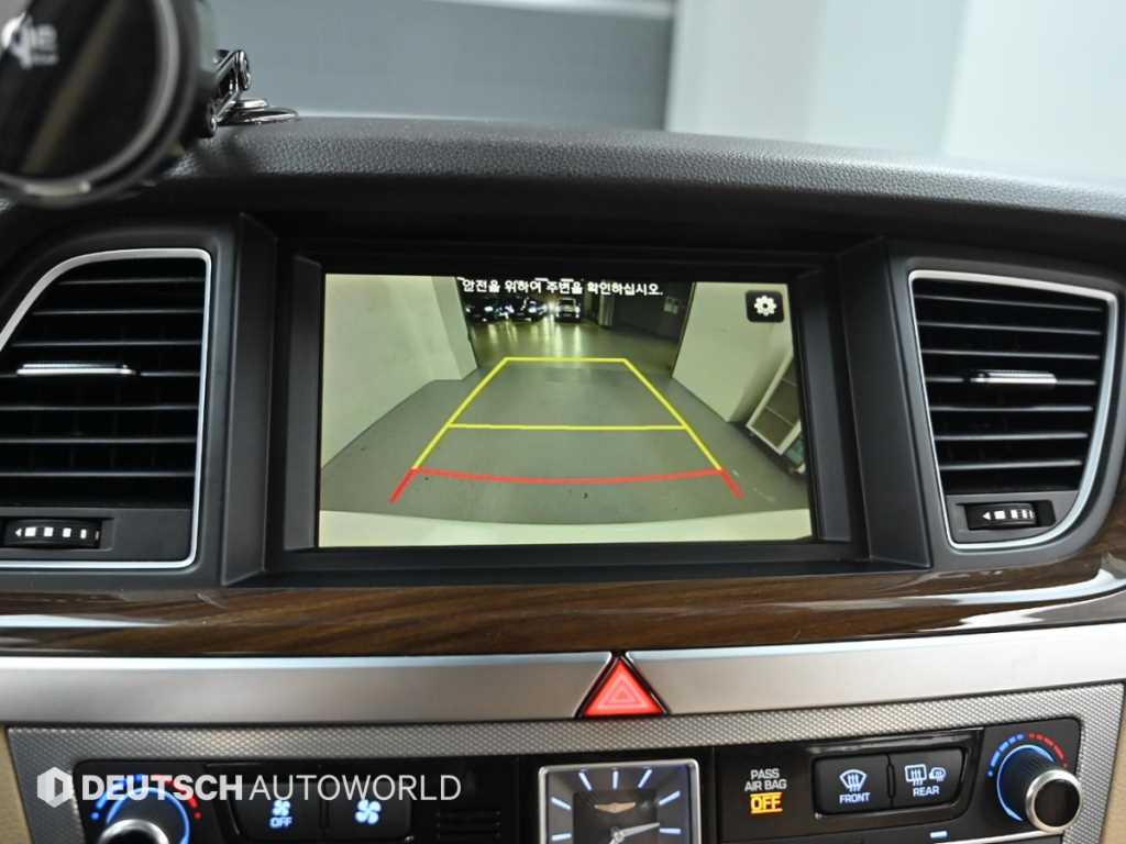 Genesis G80 — photo 15