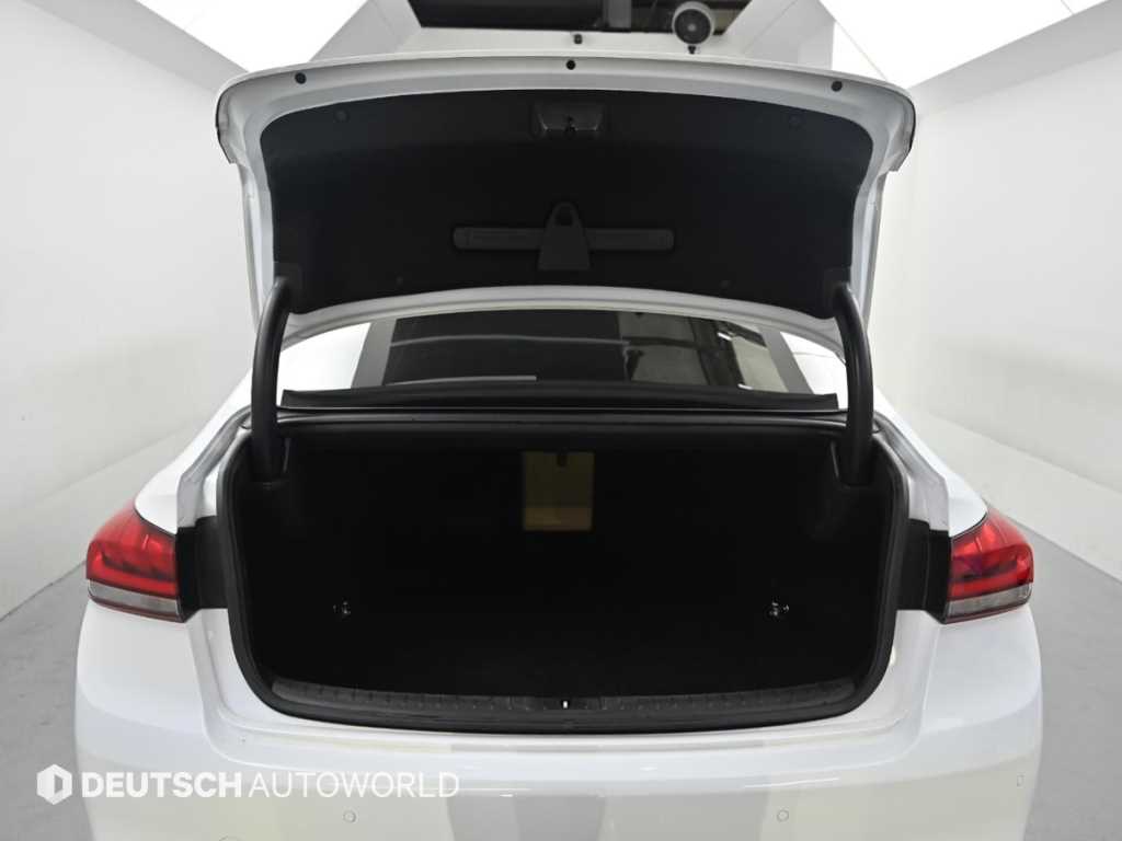 Genesis G80 — photo 19