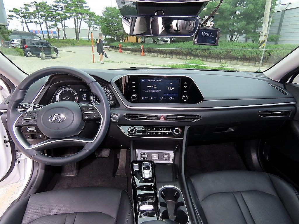 Hyundai Sonata — photo 07