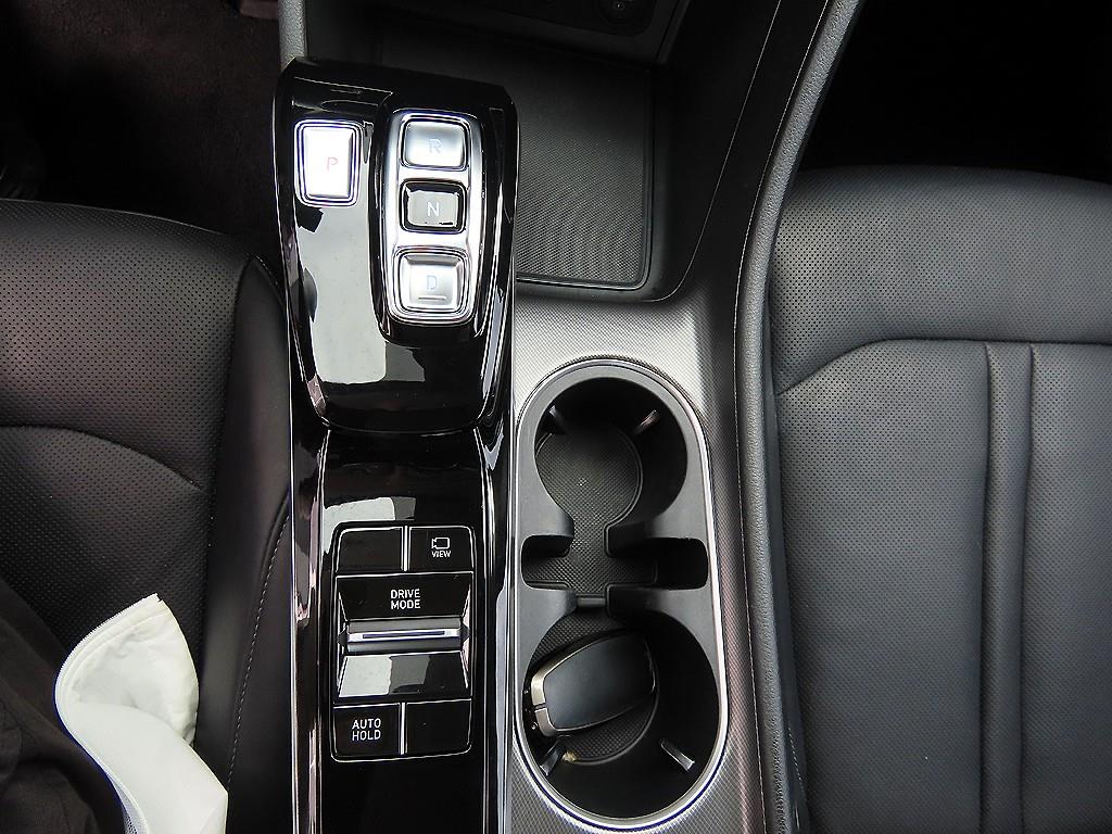 Hyundai Sonata — photo 10