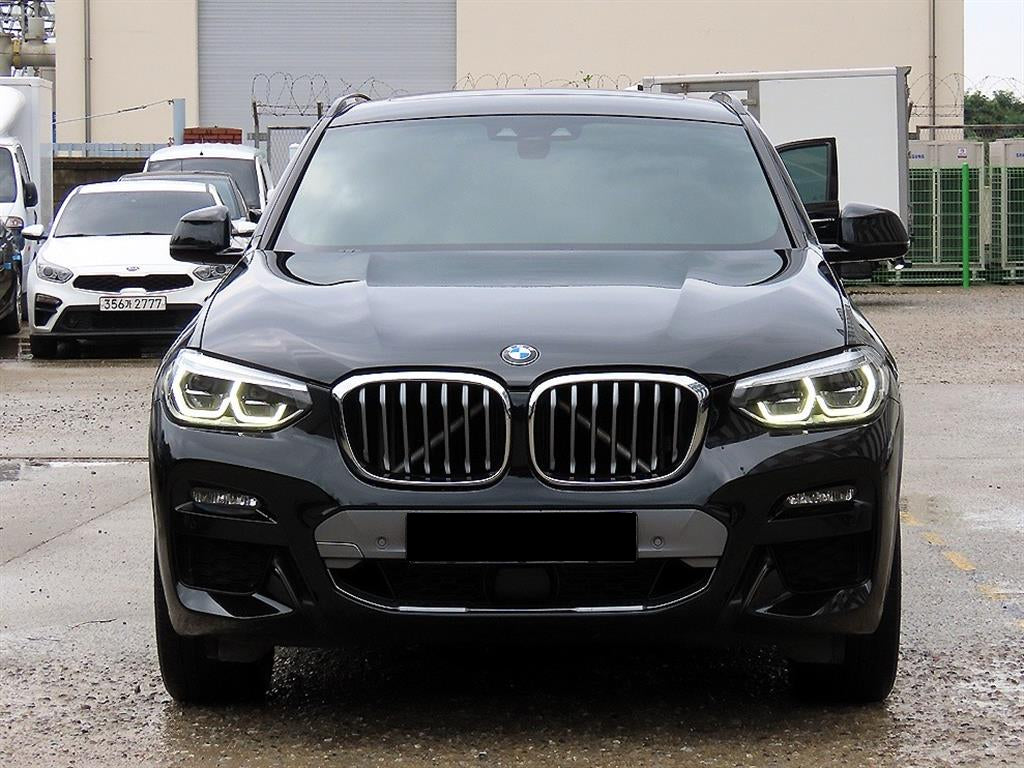 BMW X4 — photo 01