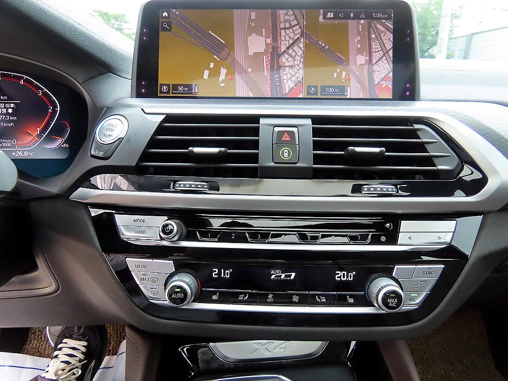 BMW X4 — photo 13