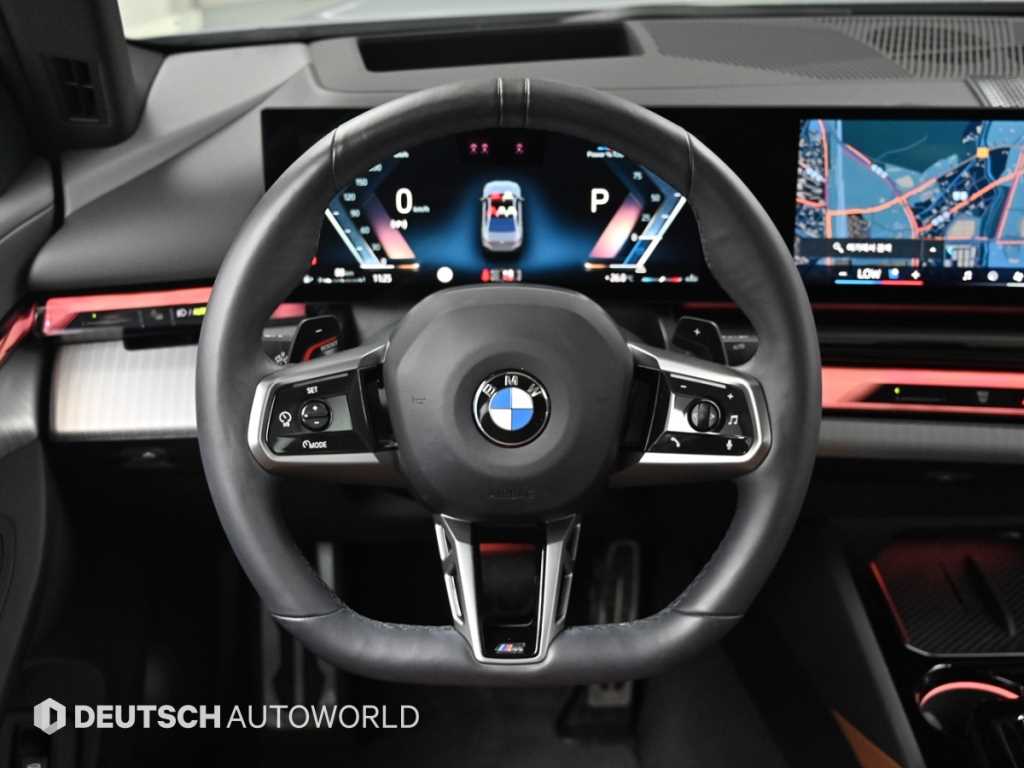 BMW 5-Series — photo 13