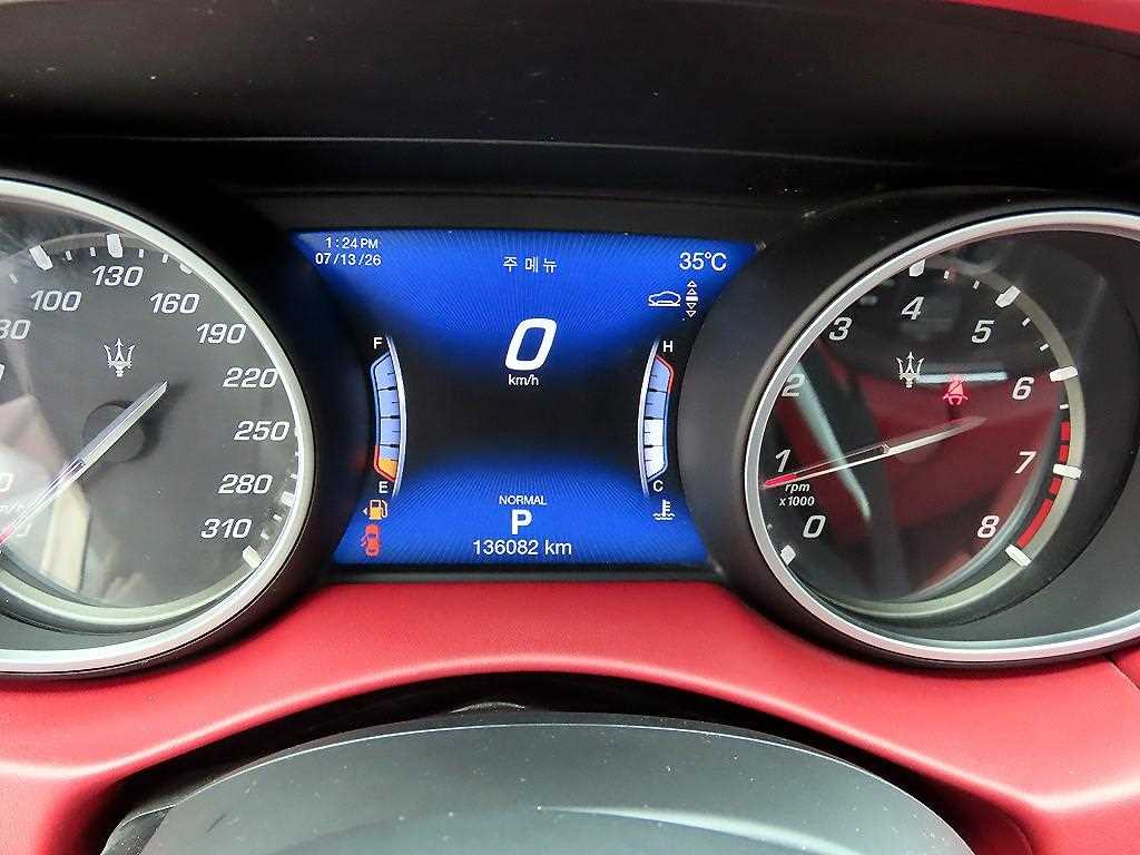 Maserati Levante — photo 09