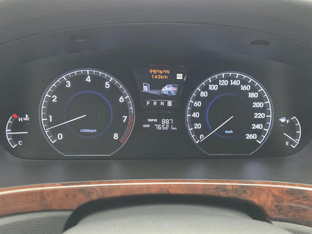 Hyundai Equus — photo 20