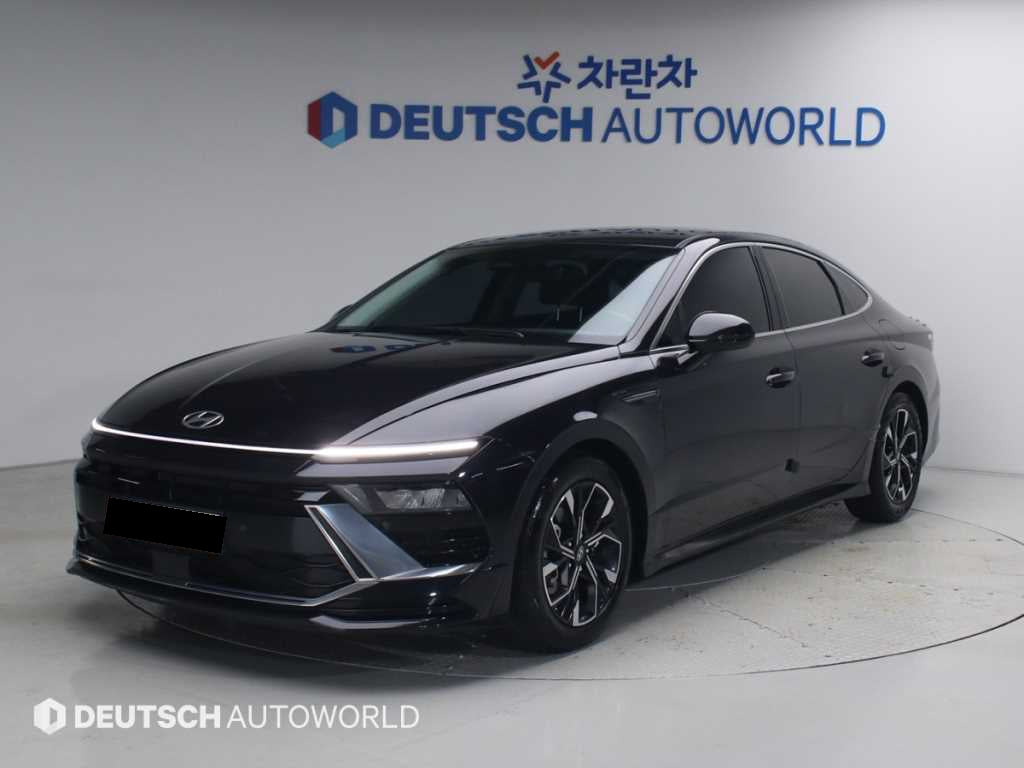 Hyundai Sonata — photo 01