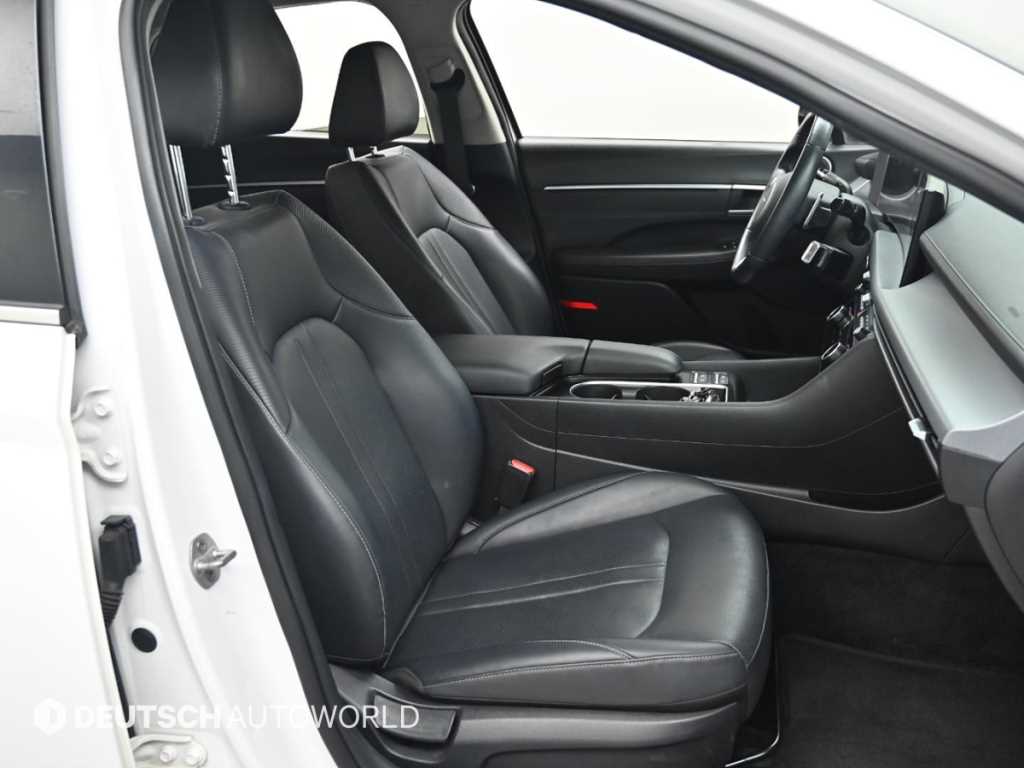 Hyundai Sonata — photo 10