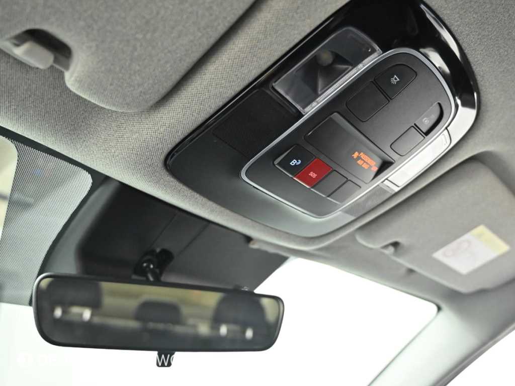 Hyundai Sonata — photo 18