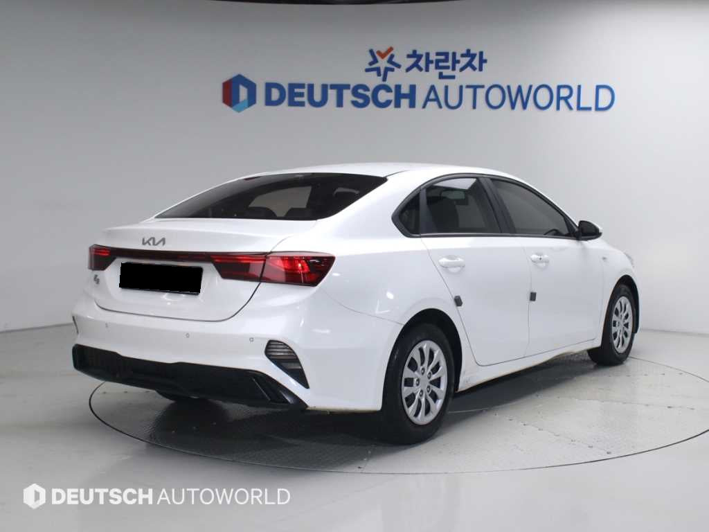 Kia K3 — photo 02