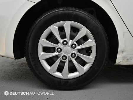 Kia K3 — photo 05