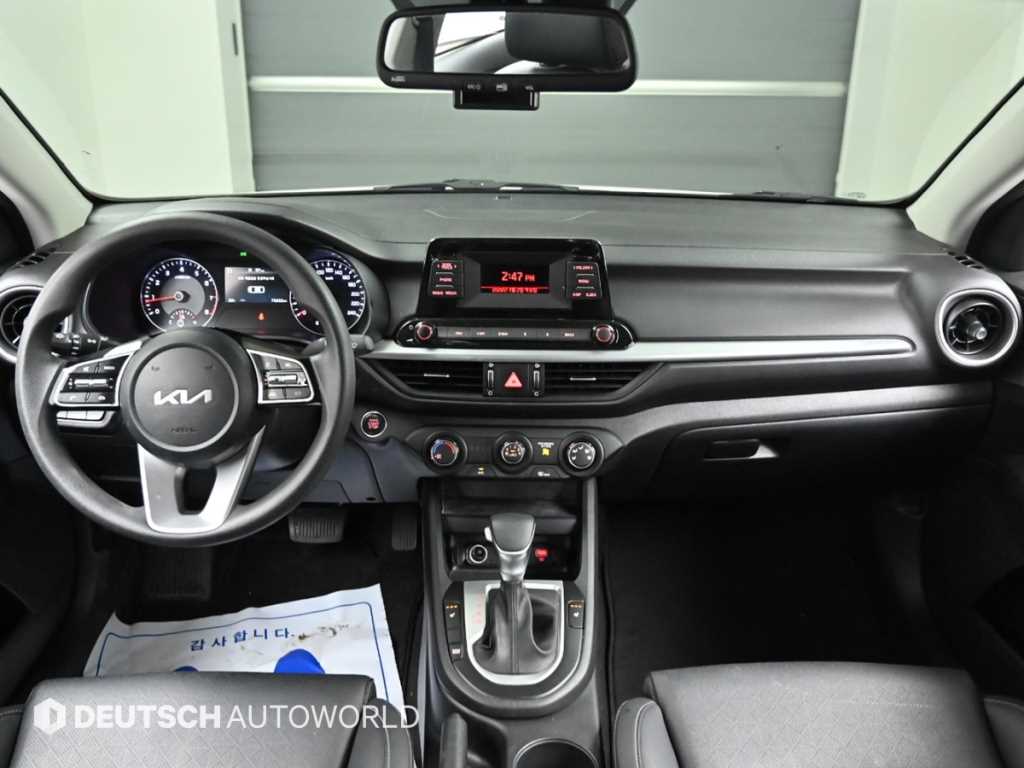 Kia K3 — photo 07