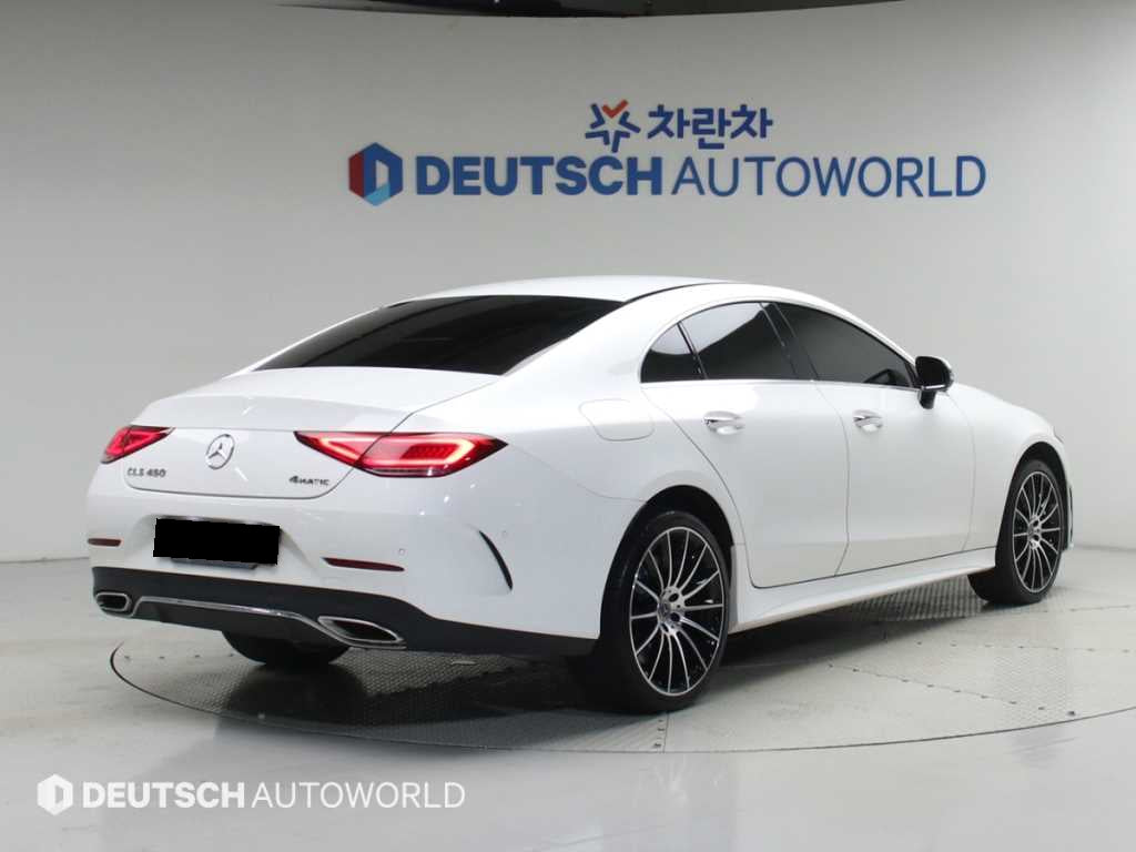 Mercedes-Benz CLS-Class — photo 02