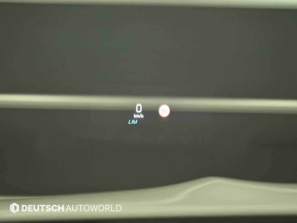Mercedes-Benz CLS-Class — photo 17
