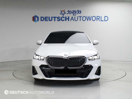 BMW 5-Series — photo 03