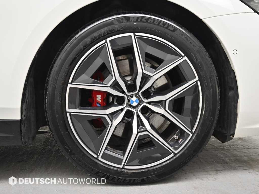 BMW 5-Series — photo 05