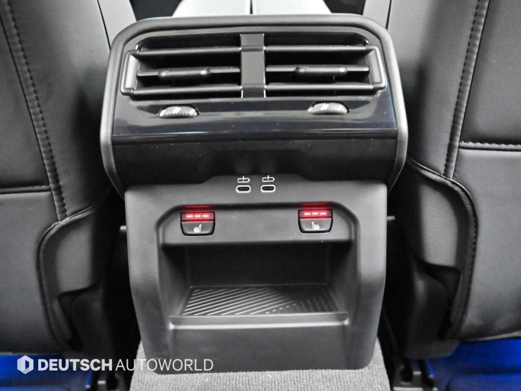 BMW 5-Series — photo 16