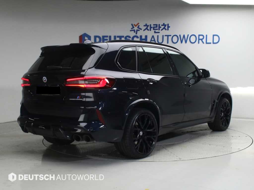 BMW X5M — photo 02