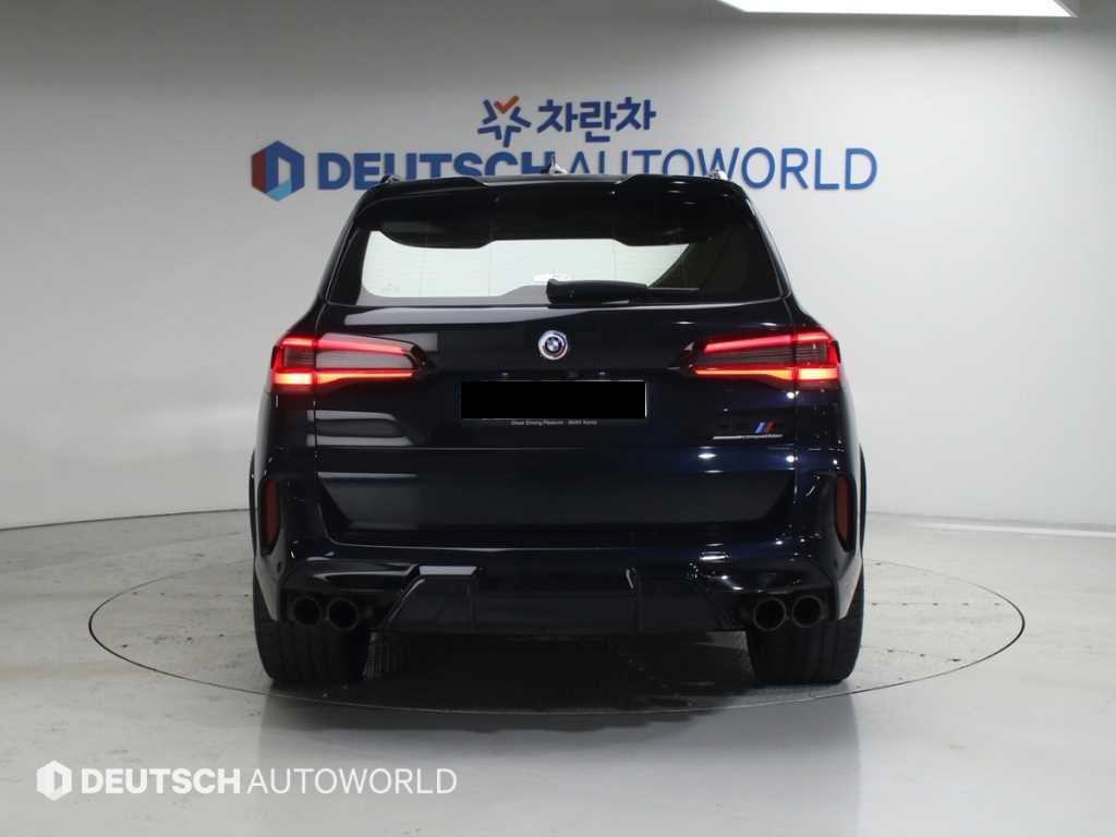 BMW X5M — photo 04