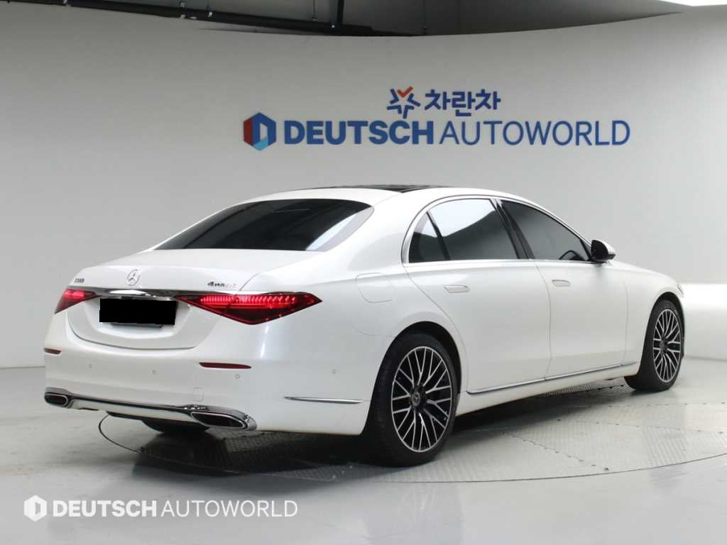 Mercedes-Benz S-Class — photo 02