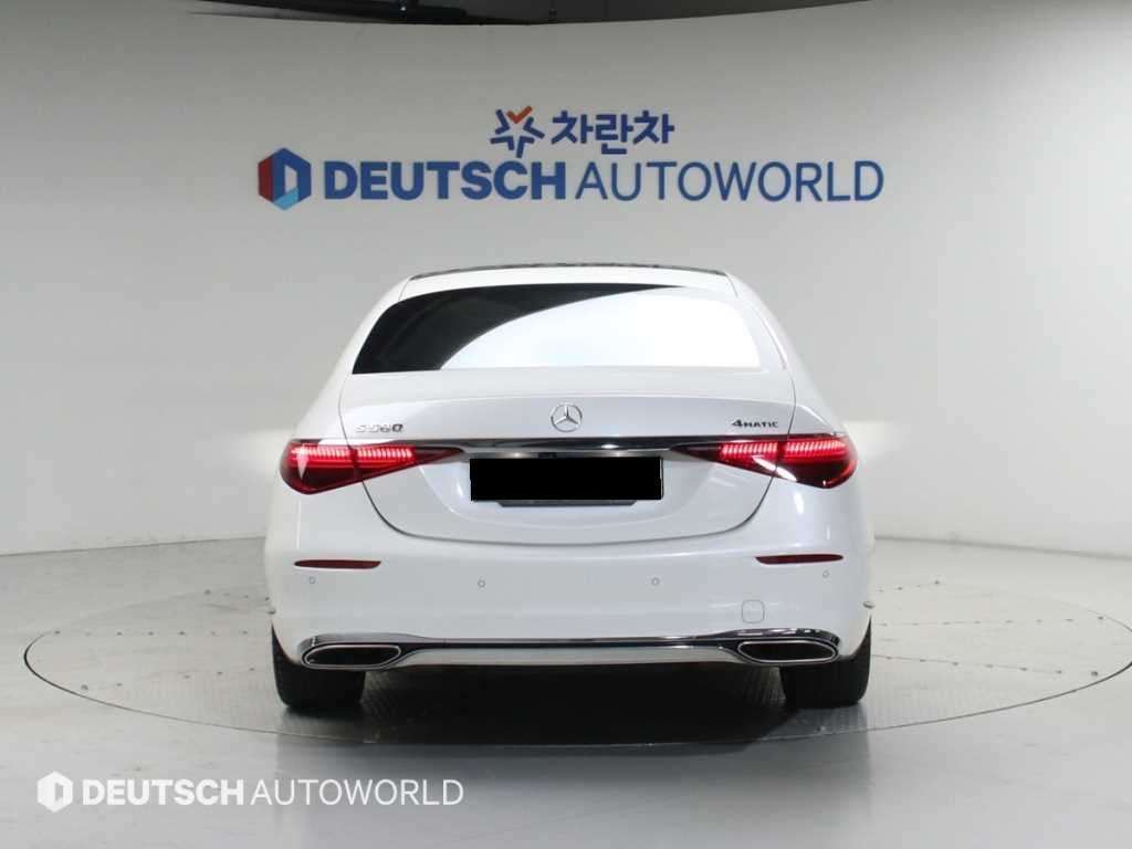 Mercedes-Benz S-Class — photo 04